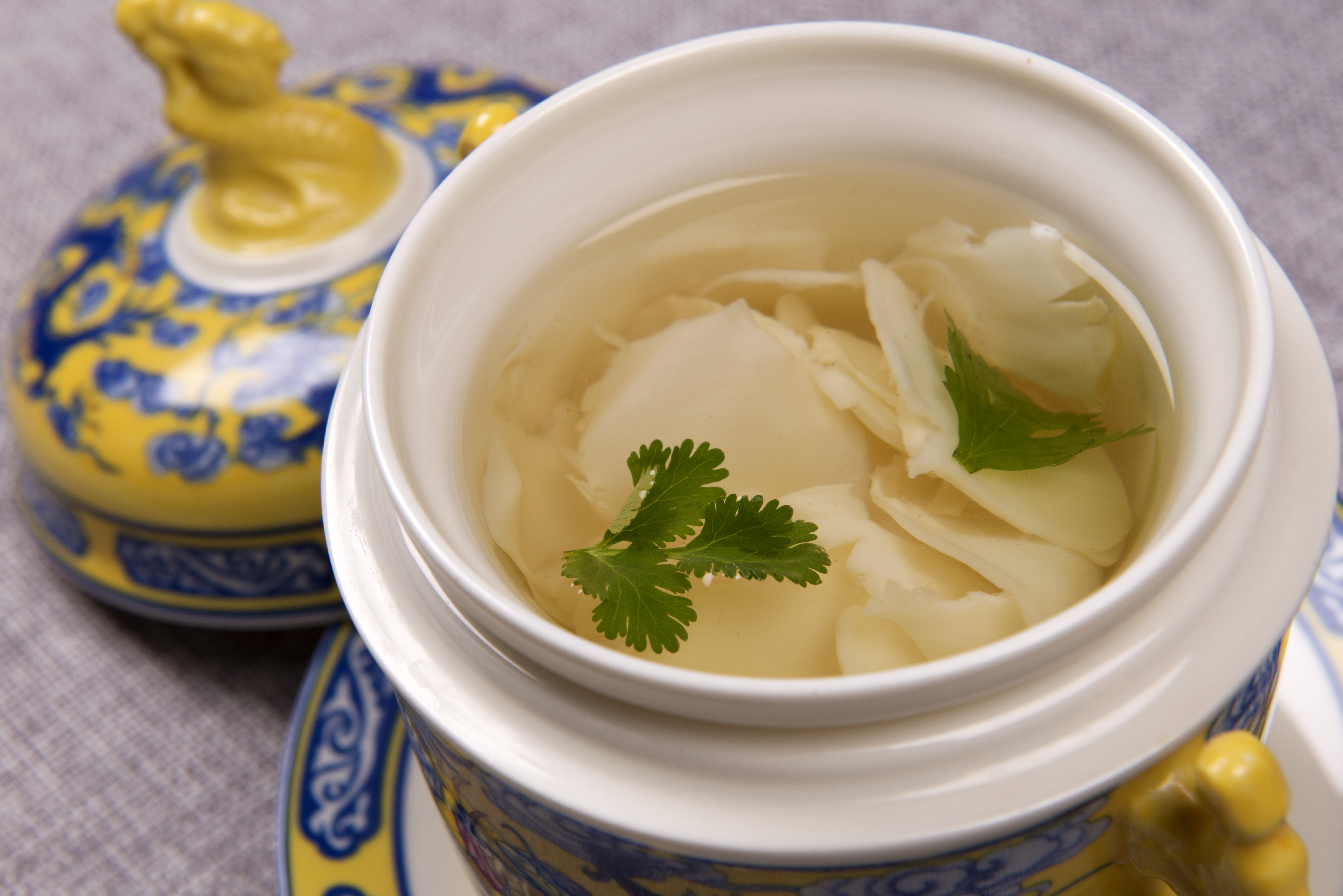 A酸辣乌鱼蛋汤2.JPG